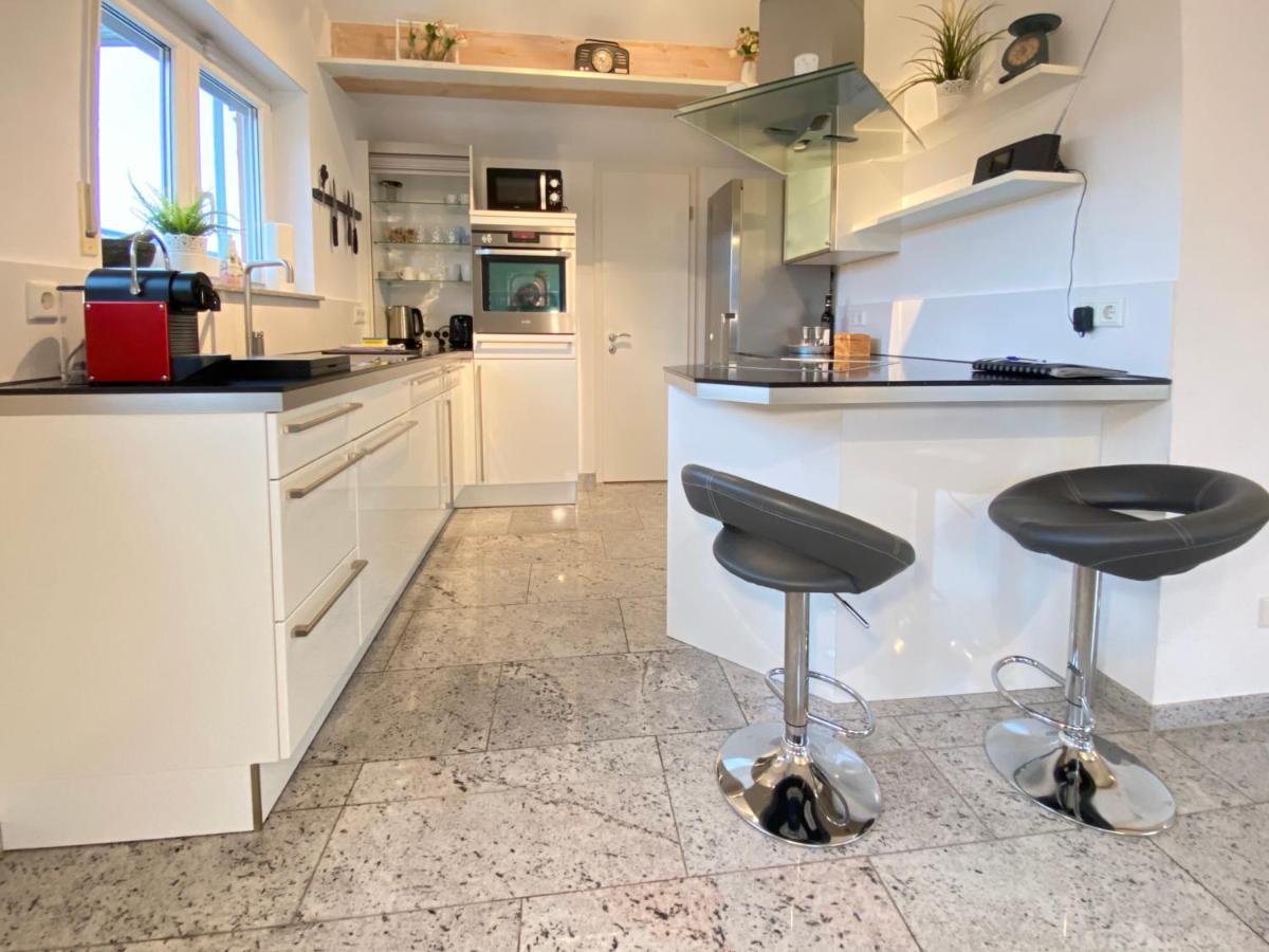 Apartment 4 Apartment, 125 Qm, Ruhig Und Zentrumsnah, Max 5 Pers, Dachterasse, Garage, 1000 Mbit *