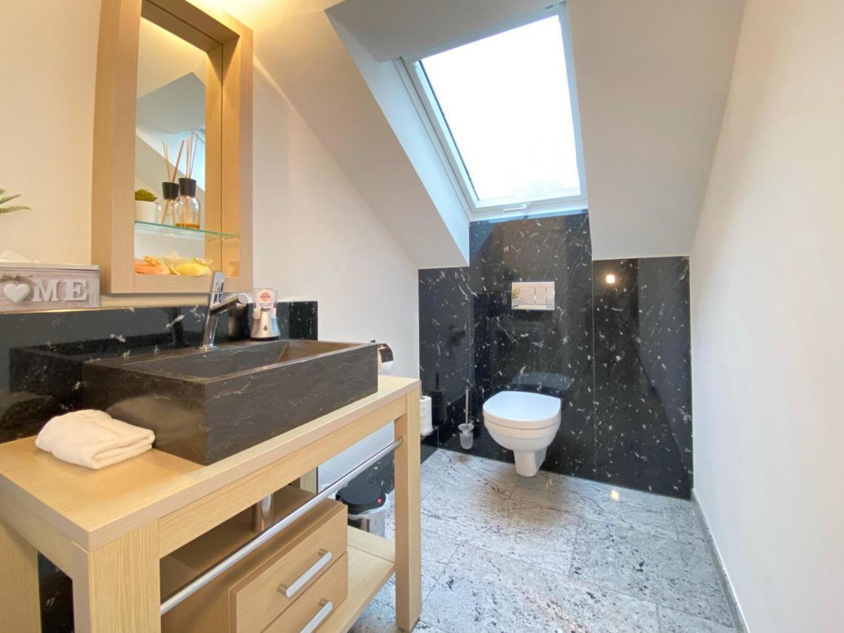 Apartment 4 Apartment, 125 Qm, Ruhig Und Zentrumsnah, Max 5 Pers, Dachterasse, Garage, 1000 Mbit *