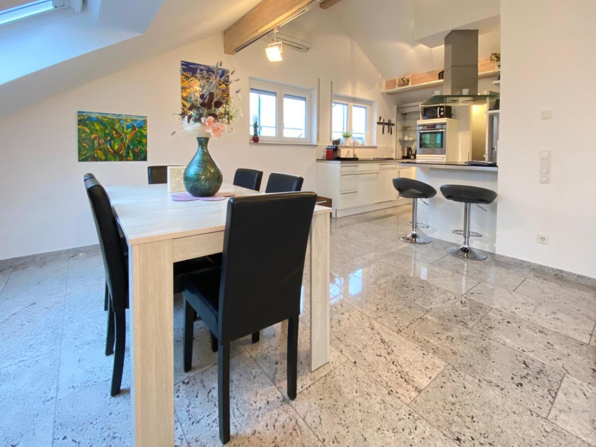 4 Apartment, 125 Qm, Ruhig Und Zentrumsnah, Max 5 Pers, Dachterasse, Garage, 1000 Mbit Apartment