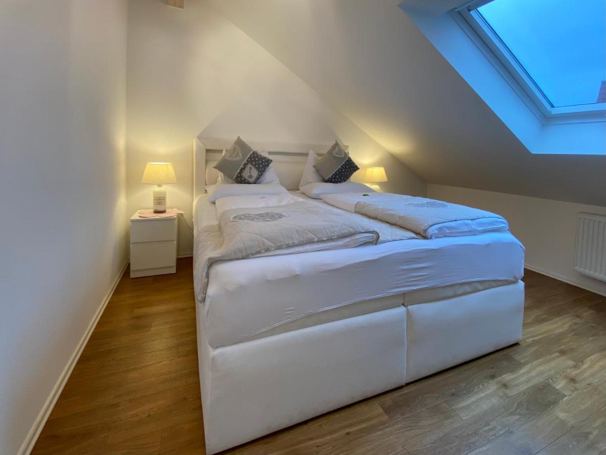 4 Apartment, 125 Qm, Ruhig Und Zentrumsnah, Max 5 Pers, Dachterasse, Garage, 1000 Mbit
